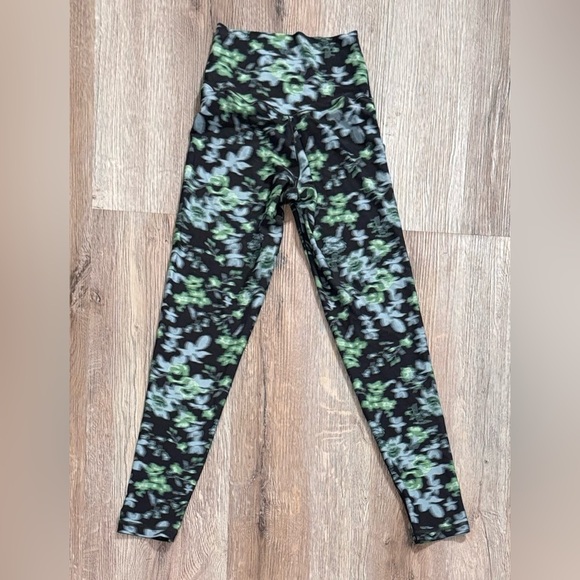 Offline by Aerie High Rise Crossover 7/8  Leggings Floral Print Size Medium - Picture 4 of 4